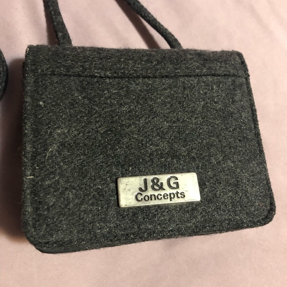 Crossbody Wallet - Picture 3 of 7